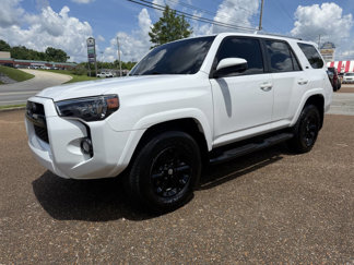 Used 2018 Toyota 4Runner SR5 image 1