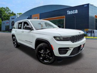 Certified 2023 Jeep Grand Cherokee Altitude image 1