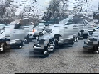 Used 2019 Ford Edge SE image 1