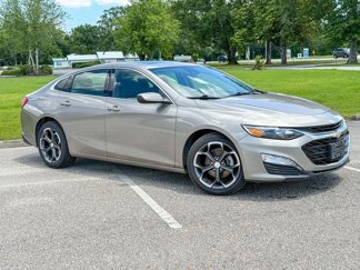 Used 2023 Chevrolet Malibu LT image 1