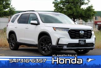 New 2025 Honda Pilot Touring image 1
