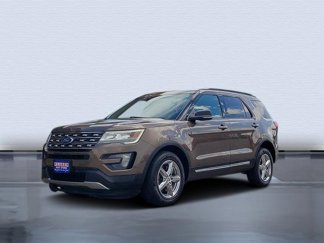 Used 2016 Ford Explorer XLT w/ Equipment Group 202A image 1