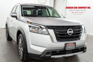 Used 2025 Nissan Pathfinder SL w/ SL Premium Package 360° Tour