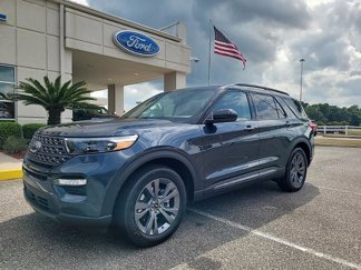 Certified 2024 Ford Explorer XLT w/ Equipment Group 202A image 1