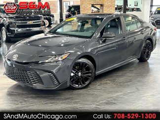 Used 2025 Toyota Camry SE image 1