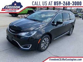 Used 2019 Chrysler Pacifica Touring-L Plus w/ Advanced Safetytec Group image 1
