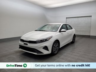 Used 2023 Kia Forte LXS image 1