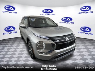 New 2025 Mitsubishi Outlander SE image 1
