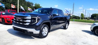 Used 2024 GMC Sierra 1500 SLE image 1