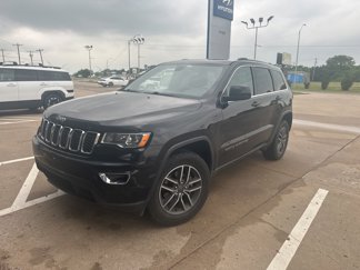 Used 2019 Jeep Grand Cherokee Laredo w/ Security & Convenience Group image 1