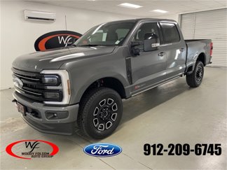 New 2025 Ford F350 4x4 Crew Cab Super Duty image 1