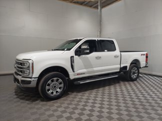 Used 2025 Ford F350 Lariat image 1