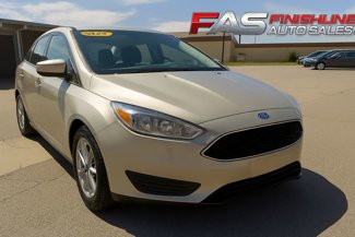 Used 2017 Ford Focus SE image 1