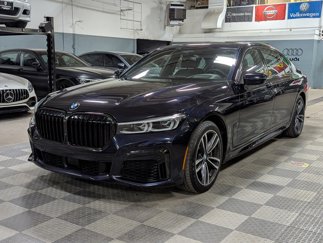 Used 2022 BMW 750i xDrive w/ Luxury Rear Seating Package image 1