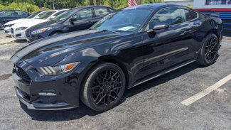 Used 2017 Ford Mustang Coupe image 1