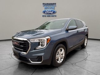 Used 2024 GMC Terrain SLE image 1