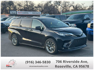 Used 2021 Toyota Sienna XSE image 1
