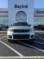 New 2025 Jeep Grand Cherokee L Laredo image 1