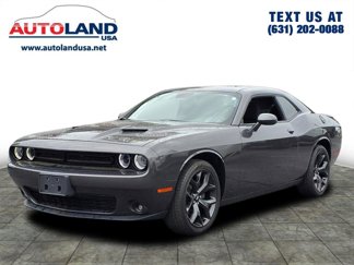 Used 2020 Dodge Challenger SXT w/ Blacktop Package image 1
