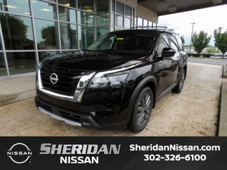 New 2025 Nissan Pathfinder SL image 1