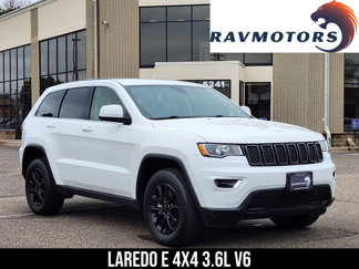 Used 2022 Jeep Grand Cherokee Laredo E image 1