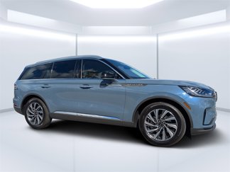 Used 2025 Lincoln Aviator 2WD image 1