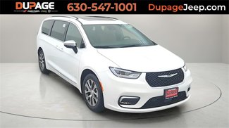 New 2025 Chrysler Pacifica Pinnacle image 1