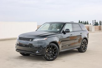 New 2025 Land Rover Range Rover Sport SE image 1