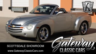 Used 2005 Chevrolet SSR w/ Preferred Equipment Group image 1