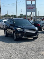 Used 2017 Ford Escape SE w/ Equipment Group 201A image 1