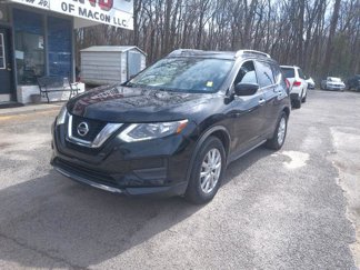 Used 2017 Nissan Rogue SV image 1