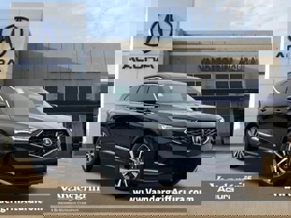 Used 2025 Acura MDX FWD w/ Technology Package image 1