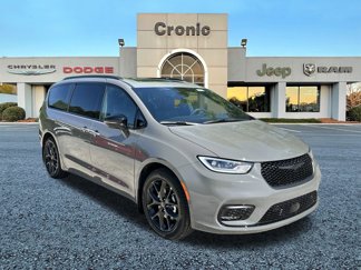 New 2025 Chrysler Pacifica Limited image 1