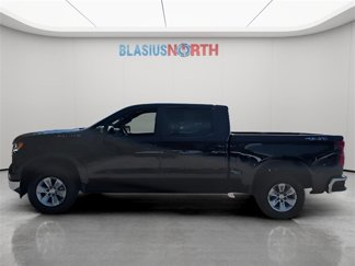Used 2025 Chevrolet Silverado 1500 LT image 1