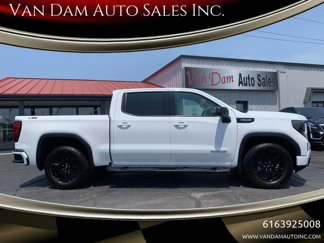 Used 2024 GMC Sierra 1500 Elevation image 1
