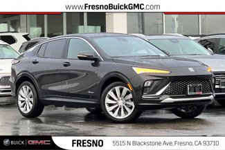 New 2025 Buick Envista Avenir image 1
