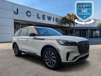 Used 2025 Lincoln Aviator 2WD image 1
