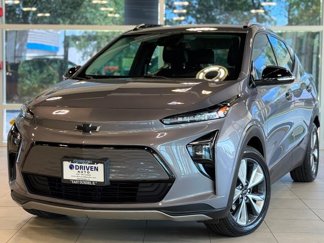 Used 2022 Chevrolet Bolt EUV LT w/ Convenience Package image 1
