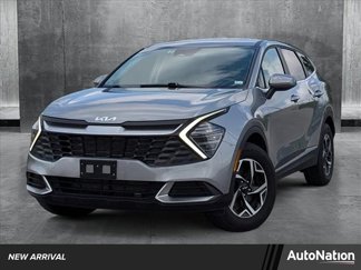 Used 2024 Kia Sportage LX image 1