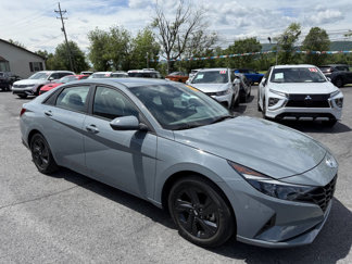 Used 2022 Hyundai Elantra SEL w/ Cargo Package image 1