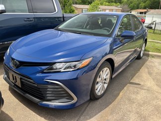 Used 2023 Toyota Camry LE image 1