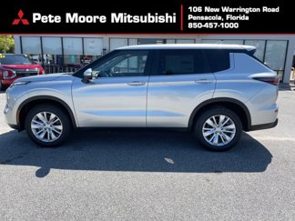 New 2025 Mitsubishi Outlander ES image 1