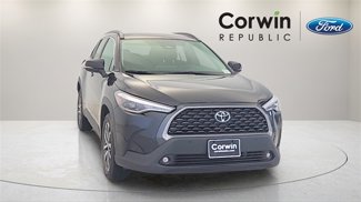 Used 2024 Toyota Corolla Cross XLE image 1
