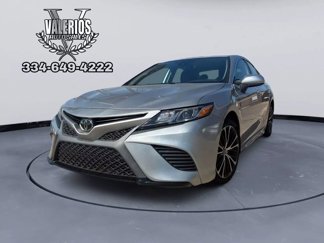 Used 2019 Toyota Camry L image 1
