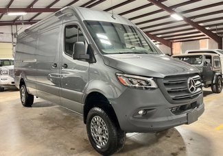 Used 2024 Mercedes-Benz Sprinter 2500 image 1