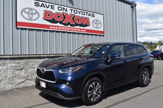 Certified 2021 Toyota Highlander XLE image 1
