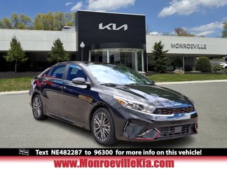 Used 2022 Kia Forte GT-Line w/ GT-Line Premium Package image 1