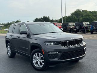 Used 2022 Jeep Grand Cherokee Limited image 1