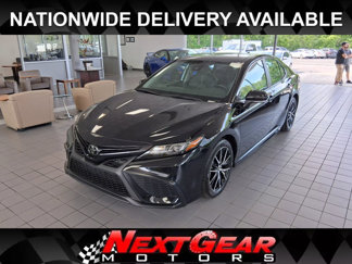 Used 2022 Toyota Camry SE image 1