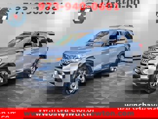 Used 2022 Ford Explorer Limited image 1